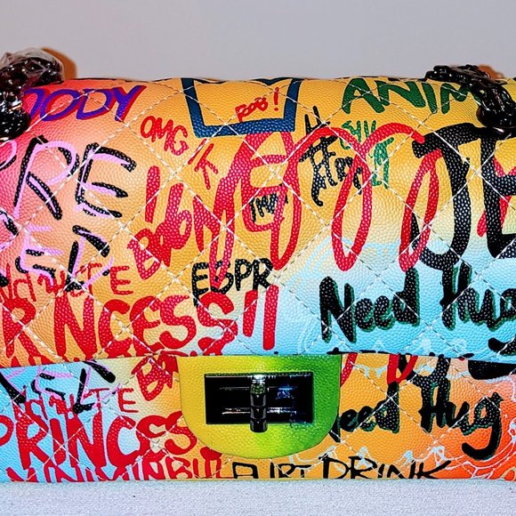 Meet your Posher, Teena - Picture 3 of 5